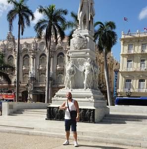 Meet your Posher, Eric